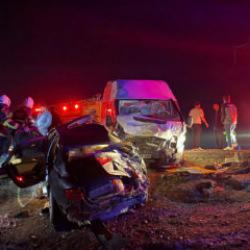 Diyarbakır’da 5 aracın karıştığı zincirleme kaza: 4 ölü, 13 yaralı