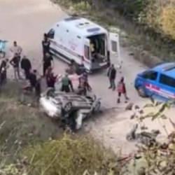 Sakarya'da feci kaza: Araç şarampole uçtu, 1 ölü 3 yaralı