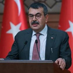 2026'da ara tatil uygulaması kaldırılacak mı? MEB son noktayı koydu!