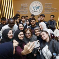 Başkan Şahin GİBTÜ'de gençlerle buluştu 