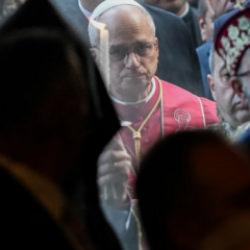 Papa Türkiye'deyken manidar takdim: Papalık'ın 5 asırlık zulmünü belgeleyen esere ödül