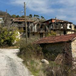 Bursa'da susuzluk köyü bitirdi! 450 yıllık geçmişi var 4 kişi yaşıyor...