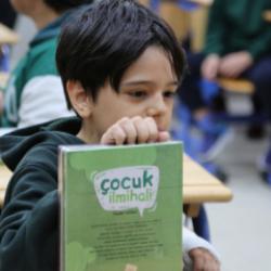 TDV’den Öğretmenler Günü’nde öğretmenlere ve öğrencilere anlamlı hediye!