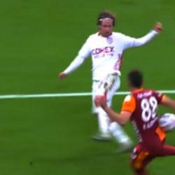Kazımcan el pozisyonu penaltı mı, değil mi? İşte hakem görüşleri! (Galatasaray Samsunspor)