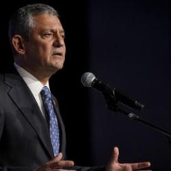 Özgür Özel yeni vaadini devreye soktu! Önce vekillik şimdi de büyükelçilik