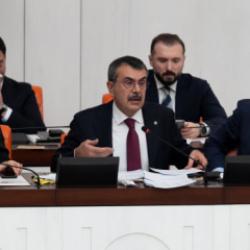 Bakan Tekin'den CHP'ye mülakat yanıtı: Sizin belediyeleriniz neden mülakat yapıyor?