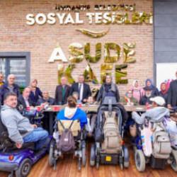Ümraniye’de 'Asude Engelsiz Yaşam Kafe' hizmete açıldı