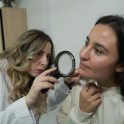 Uzman isim uyardı: Yetişkinler akne sorunuyla karşı karşıya