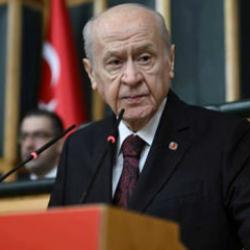Bahçeli'nin DEM'e uyarısına dikkat çeken yorum: Okullarda ders olarak okutulur! 