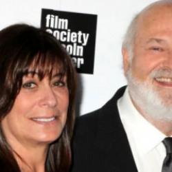 Ünlü yönetmen ve eşi evinde ölü bulundu! Oğulları cinayet süphesiyle tutuklandı