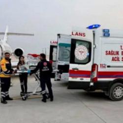 6 günlük bebek ambulans uçakla İstanbul'a sevk edildi