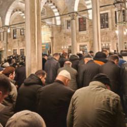 Mukaddes üç aylar, Eyüpsultan Cami'nde dualarla karşılandı