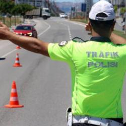 Trafikte 2 hareketi yapmayın! Hapis cezasına çarptırılabilirsiniz