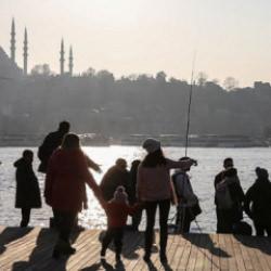 Kar gidiyor güneş geliyor! AKOM duyurdu: İstanbul'da sıcaklıklar 15 derece yükselecek