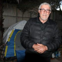 Karısından gördüğü şiddet hayatını kararttı: Sokaklarda yaşıyor