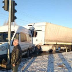 5 araç birbirine girdi: Tokat'ta korkutan kaza!
