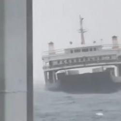 Fırtına sebebiyle Eskihisar-Topçular feribot seferleri durduruldu