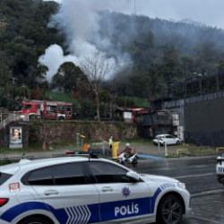 Beşiktaş’ta korkutan yangın: Müştemilat alev alev yandı