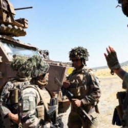 Fransa Grönland'da asker konuşlandıracak