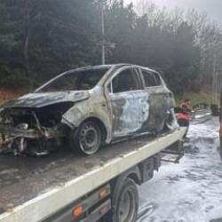 FSM girişinde alev aldı! Otomobil kullanılamaz hale geldi