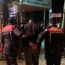 Sahte polis kimliği işe yaramadı: Suç kaydı dudak uçuklattı