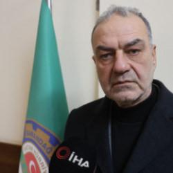 Çiftçi bedavaya dağıtıyor, dönüp bakan yok