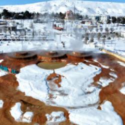 Sivas'ta olduğuna inanamayacaksınız: 45 derecelik suyun anlık buza dönüştüğü nokta