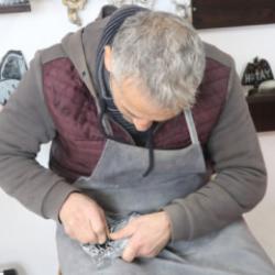 4 mesleği var! Hataylı usta 25 yıldır ekmeğini taştan çıkarıyor