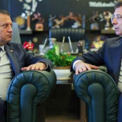 Kriz büyüyor! Otorite savaşı başladı! Özgür Özel'e karşı hamle! İmamoğlu'ndan talimat