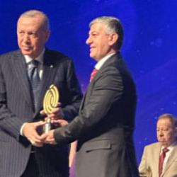 Padişah mesleğini devam ettiren adama Cumhurbaşkanı Erdoğan'dan ödül