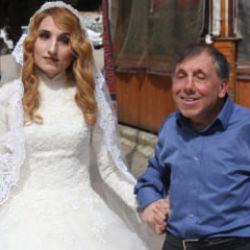 Adana'da görme engelli öğretmen çifte otobüs çarptı! Kahreden detay...