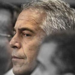 Batı'nın lağımı onunla patladı: Jeffrey Epstein gerçekte kimdir?