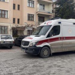 Tüfeğini temizlerken kazara kendini vurdu