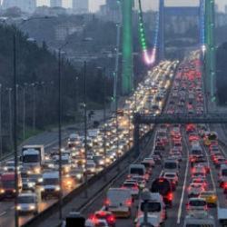 İstanbul'da akşam çilesi: Trafik durma noktasına geldi