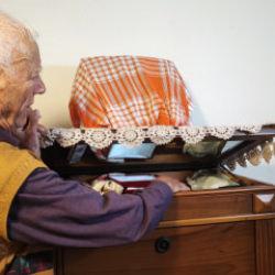 Adana'da gizli bölmedeki 1 kilo altın buhar oldu! 88 yaşındaki adam polise koştu