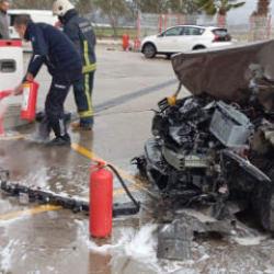 Antalya'da faciadan dönüldü: Finlandiyalı sürücü benzinliğe daldı