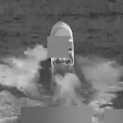 ABD ordusu Pasifik'te gemi vurdu