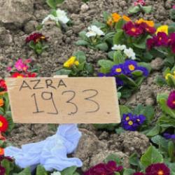 Ankara'da babası tarafından öldürülen 8 yaşındaki Azra toprağa verildi