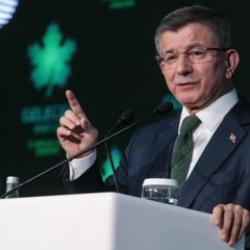Partisini fesheden Davutoğlu'na ilk ziyaret!