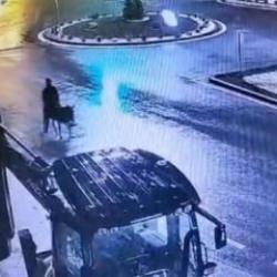 Forklifle kuyumcu soymaya gelip eşekle kaçtı! O anlar kamerada