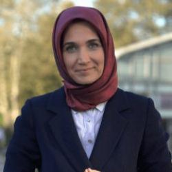 İlk başörtülü vali olarak tarihe geçmişti! Erdoğan'ın imzasıyla yeni görevi belli oldu...