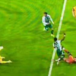 Gol VAR'dan döndü! Galatasaray cephesi çıldırdı ama eski hakemler gerçeği açıkladı