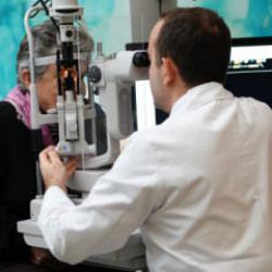 75 yaşındaki kadın 6 yıl sonra yeniden görmeye başladı