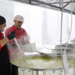 Bağcılar Belediyesi'nden 5 bin aileye ücretsiz alışveriş imkanı