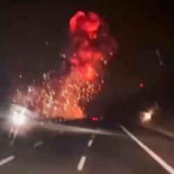 Balıkesir'de düşen F-16 uçağının yere çakıldığı anlar kamerada