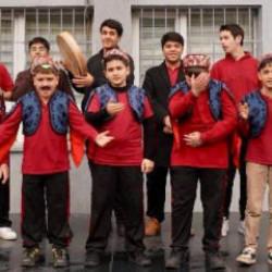 Gençler Ramazan'ın ruhunu okullara taşıyor