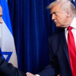 Netanyahu, Trump’la görüştü! Masadaki kitap dikkat çekti
