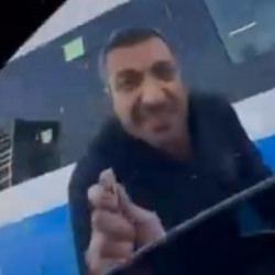 Yol verme tartışmasında aracın camını kıran sürücü unutamayacağı bir ceza aldı