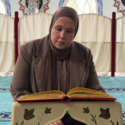 Hollandalı kadını Müslüman olmaya götüren paylaşım 