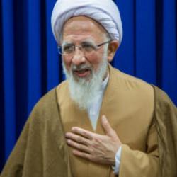 İran'dan dikkat çeken fetva: 'Siyonistlerin kanını dökmek farzdır'